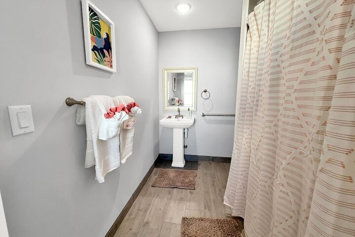 Room 73 of 112