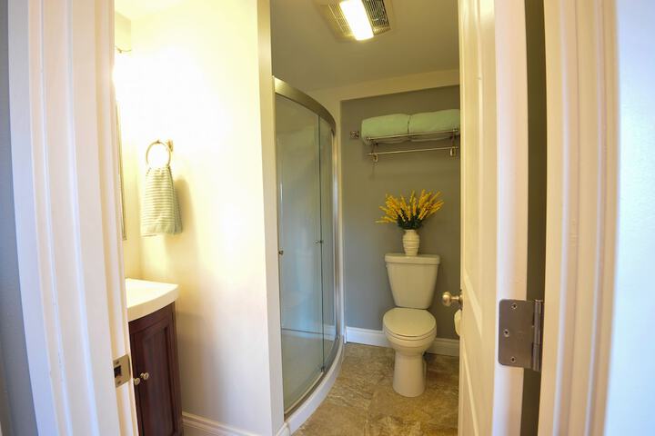 Room 7 of 23