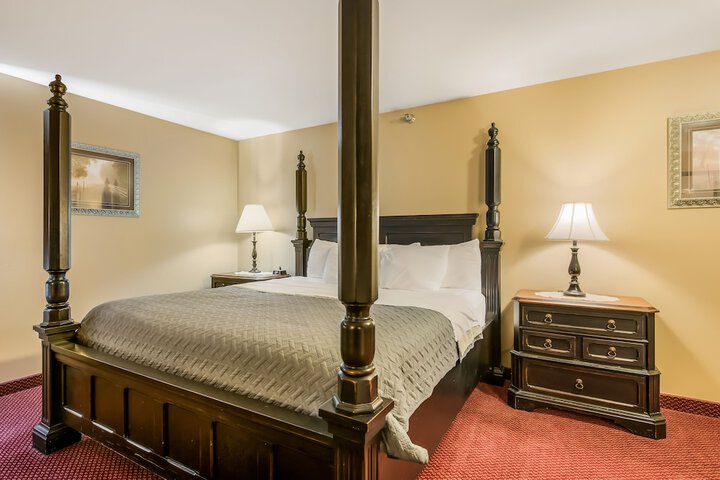 Room 19 of 48