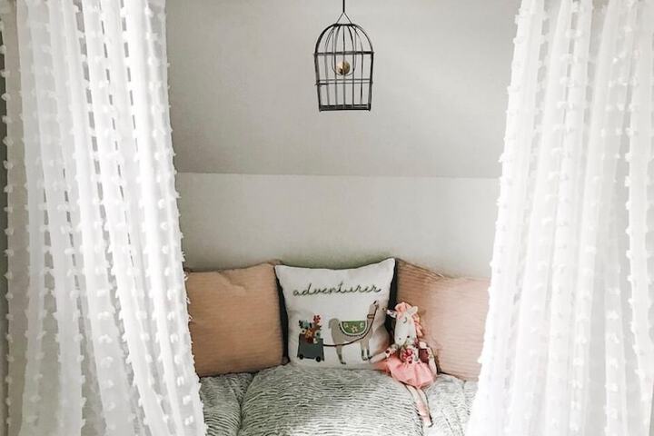 Room 106 of 143