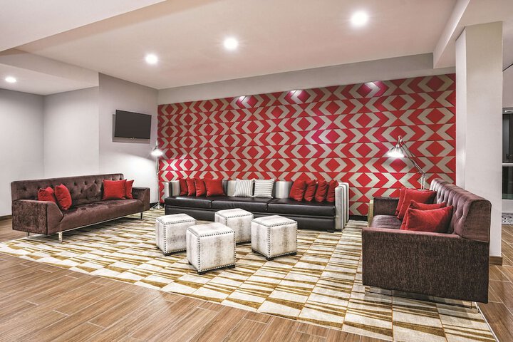 Hotel Interior 11 of 27