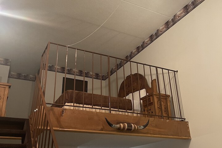 Room 23 of 36