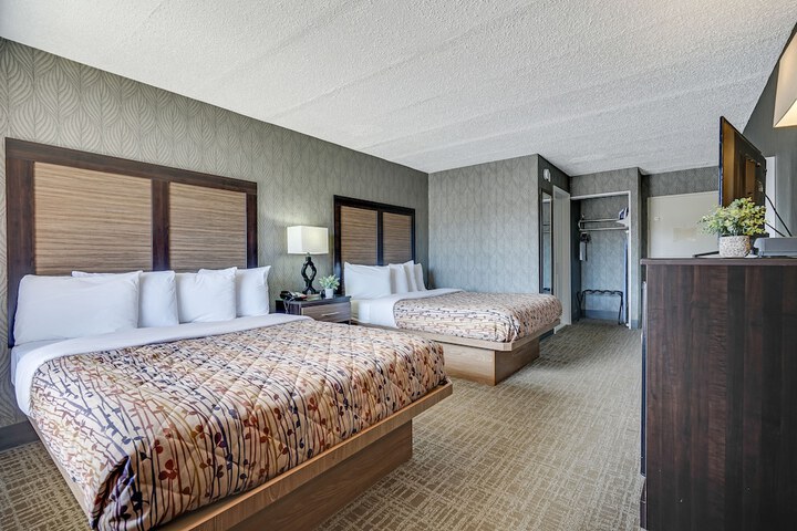 Blue Creek Inn
