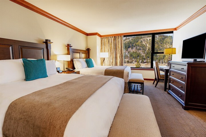 Everline Resort and Spa Lake Tahoe