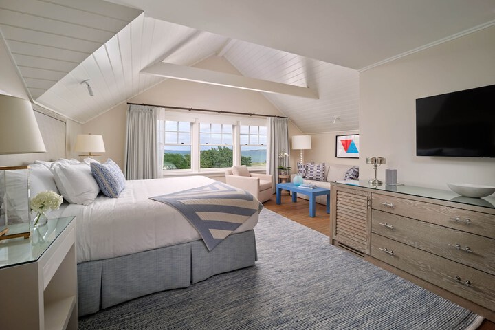 Harbor View Hotel