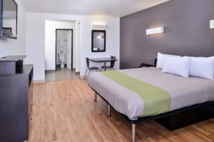 Budget Inn & Suites Commerce