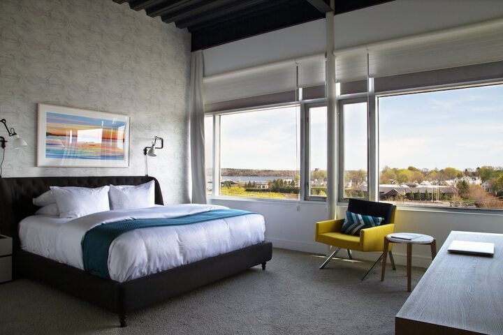 Room 15 of 38
