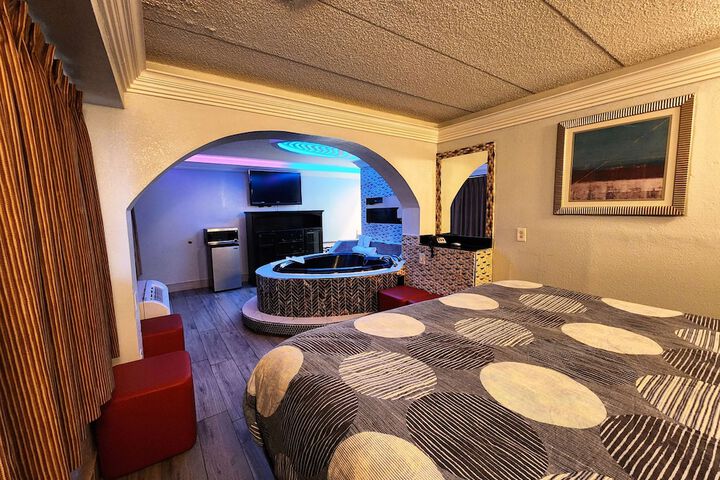 Room 9 of 67