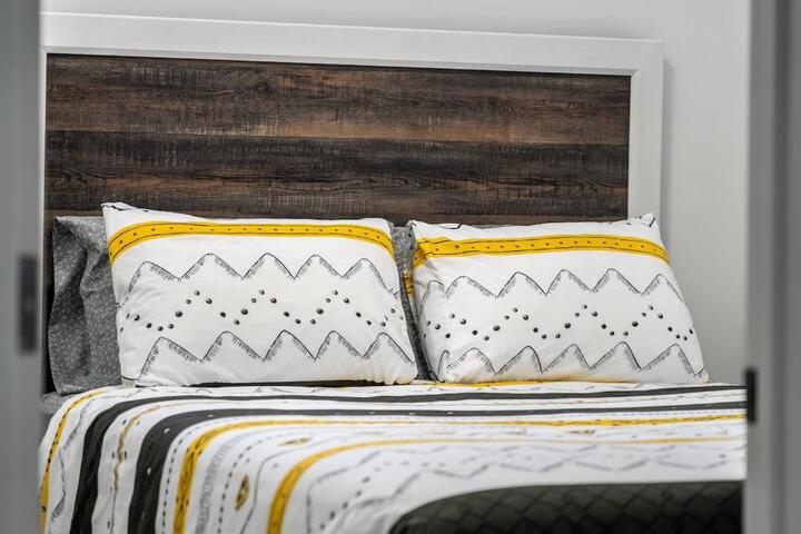 Mountain Hideaway Two Bedrooms Free Park Pass