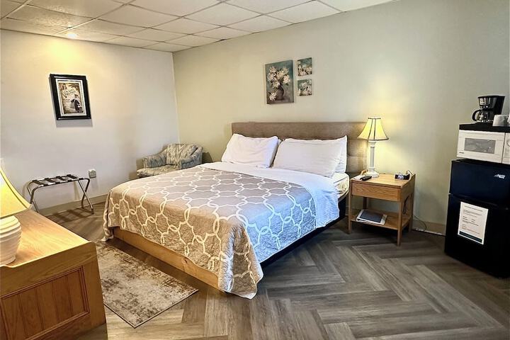 Skaneateles Inn on 20