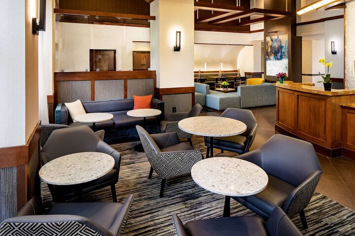 Hotel Interior 6 of 31