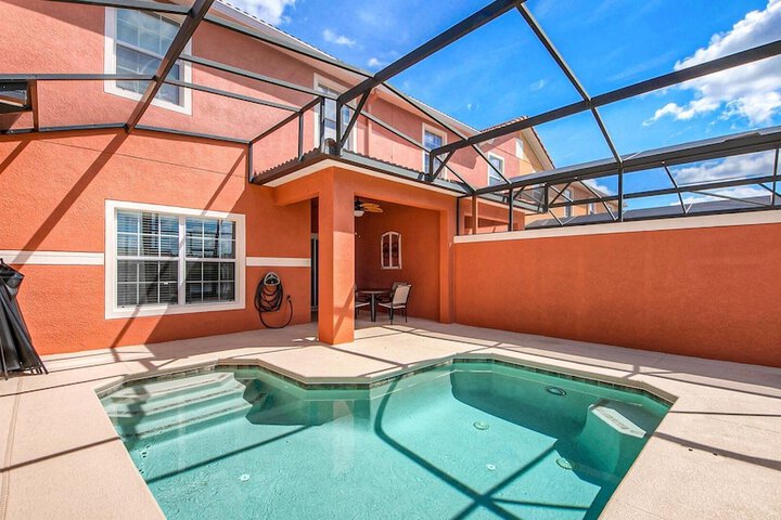 Pool 13 of 44