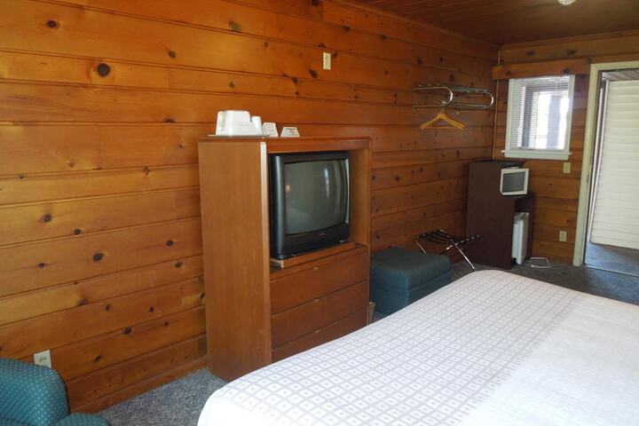 Room 37 of 63