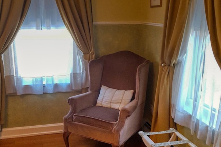 Room 74 of 104