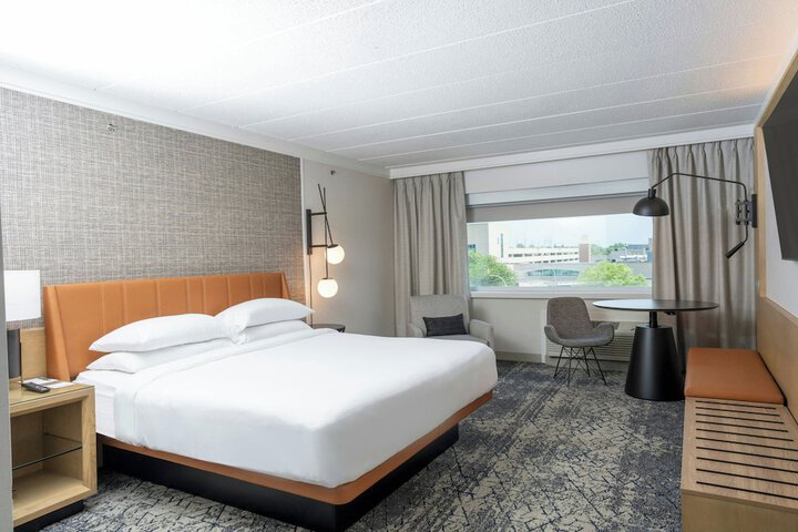 Sheraton Niagara Falls