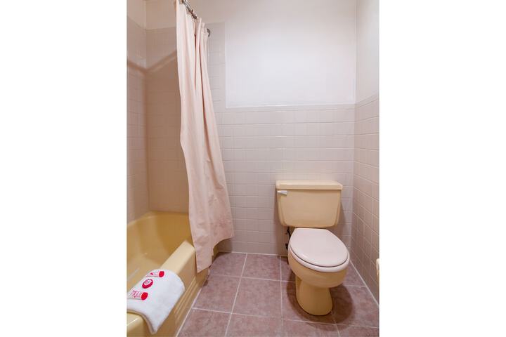 Room 15 of 29