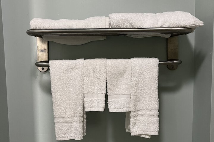 Room 30 of 41