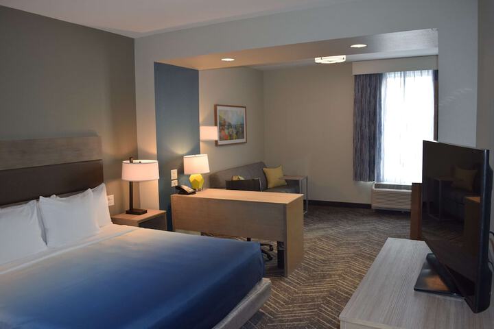 Room 20 of 35
