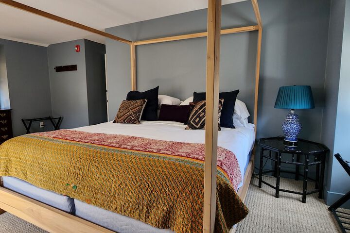 Room 19 of 58