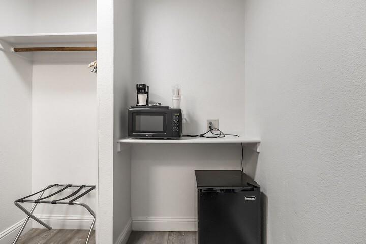 Room 36 of 73