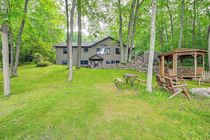Lakefront Home w / Private Beach in Rhinelander!