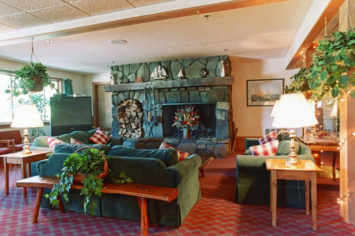 Hotel Interior 22 of 77