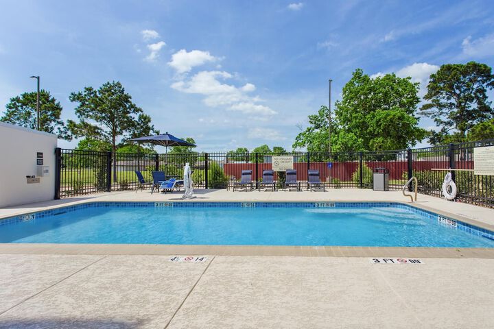 Hampton Inn Houston-Pearland