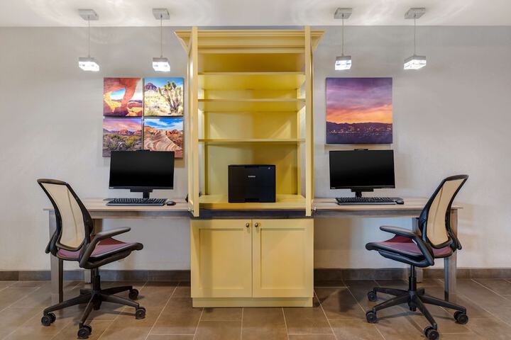 Business Center 55 of 55