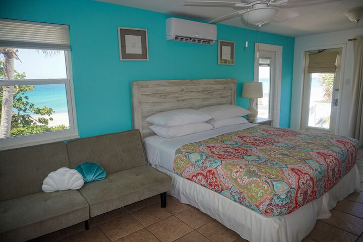 Room 33 of 61