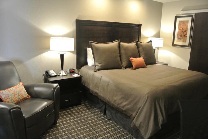 Room 17 of 40