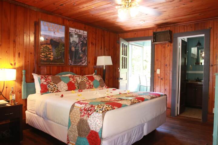 The Riverside Lodge at Chimney Rock