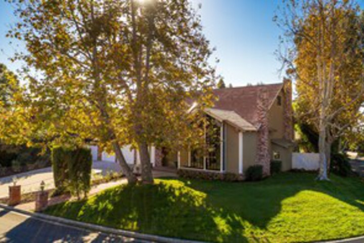 5BDRM Villa Via Mil Cumbres