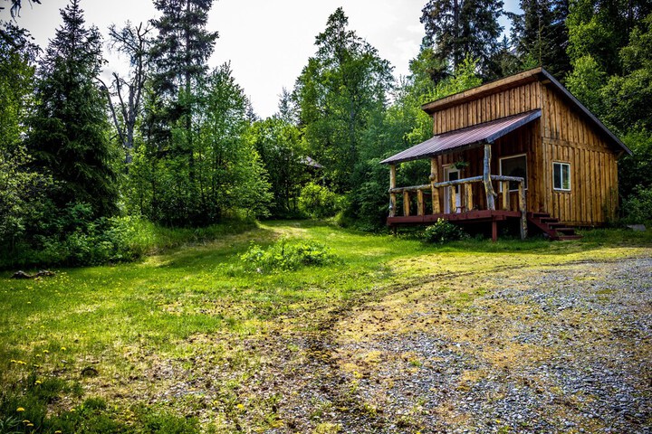 Midnight Sun Log Cabins