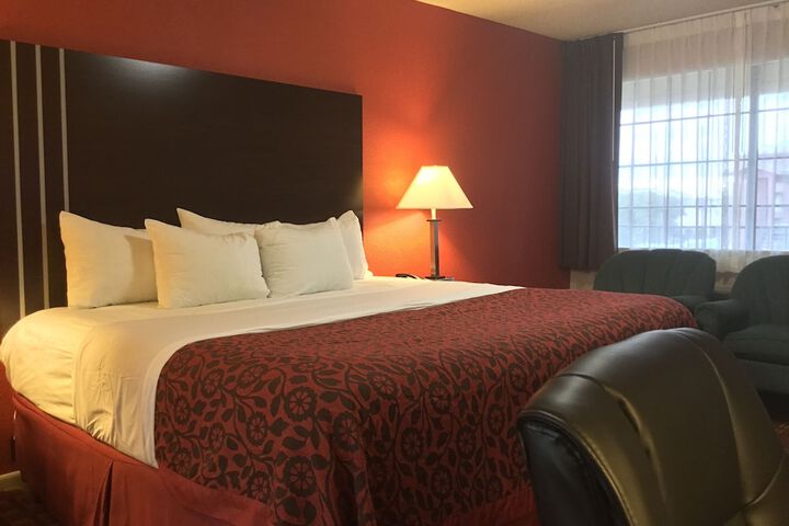 Room 17 of 42