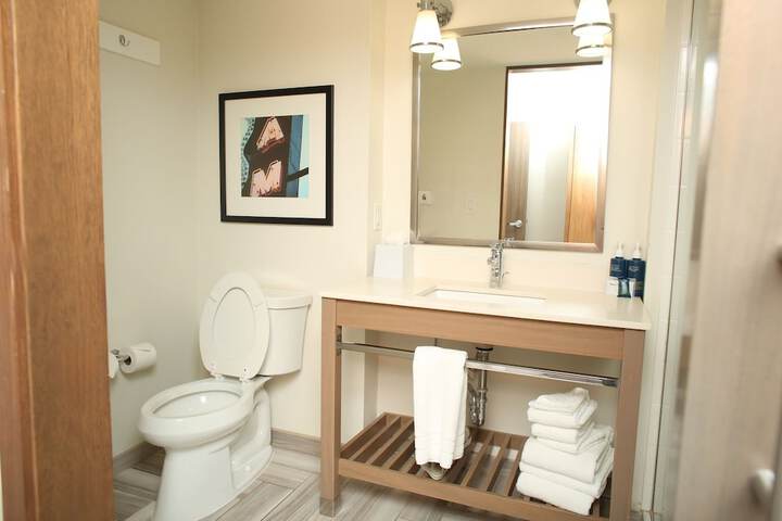 Room 20 of 34