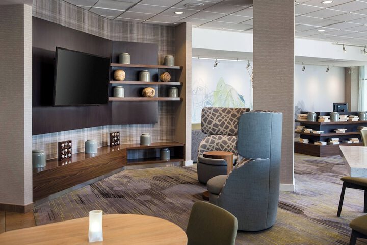 Courtyard by Marriott Richmond / Berkeley