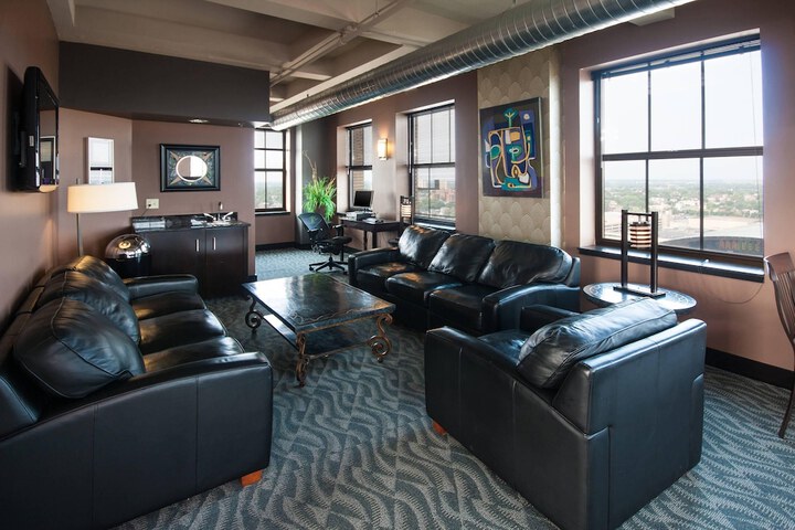 The Giacomo Niagara Falls NY an Ascend Collection Hotel