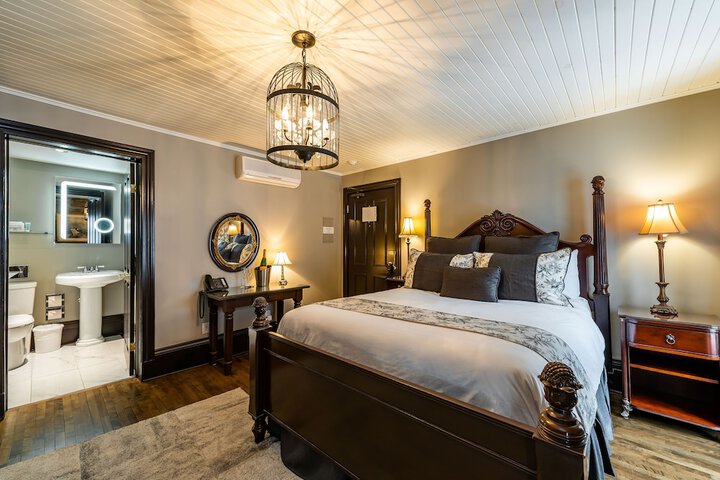 Room 21 of 47