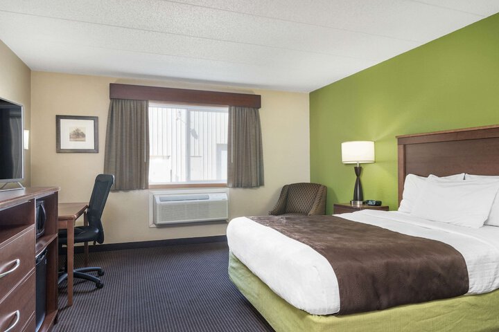Room 12 of 17