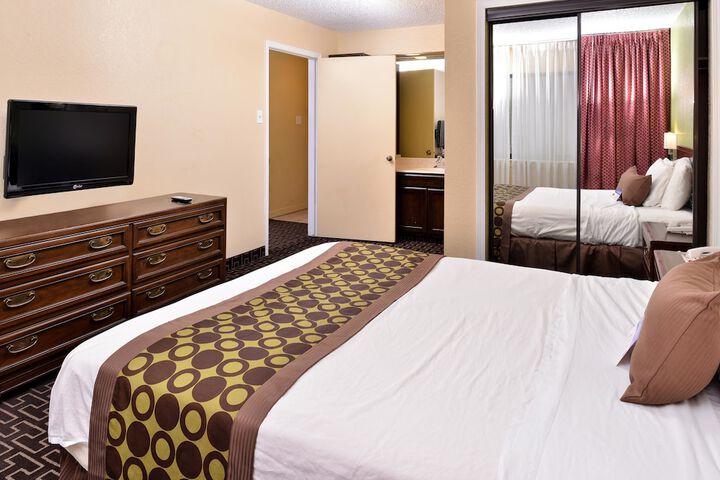 Room 19 of 24