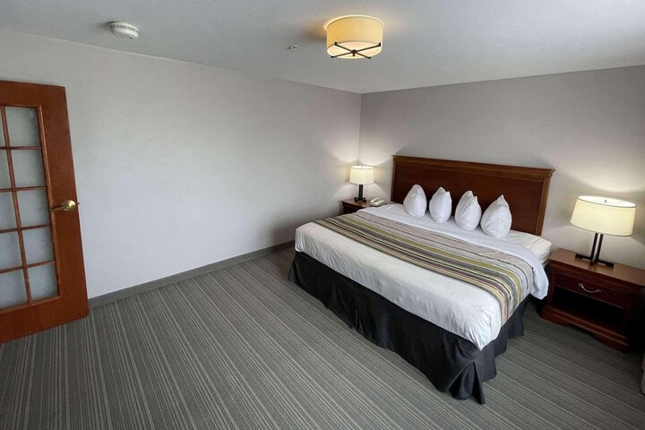Room 22 of 28