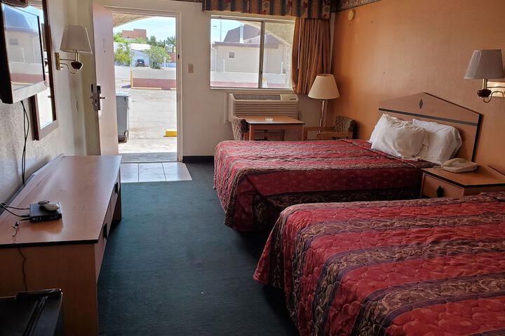 Room 20 of 38