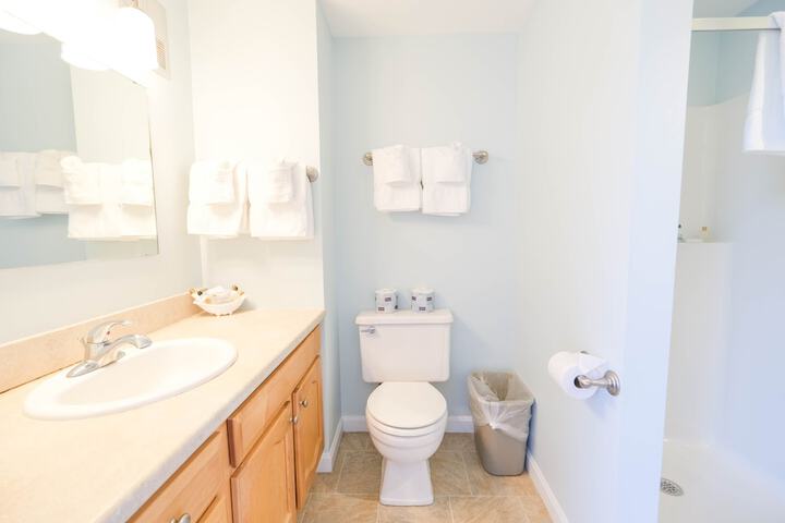 Room 120 of 157