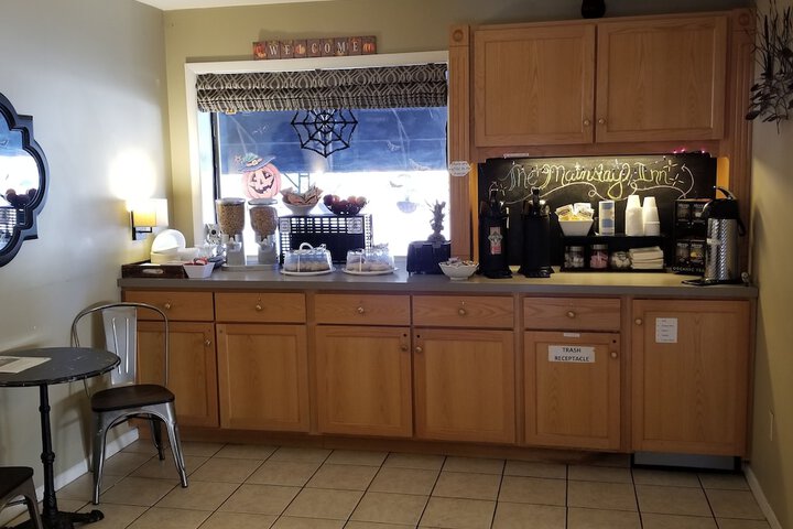 Breakfast/Coffee Service 43 of 45