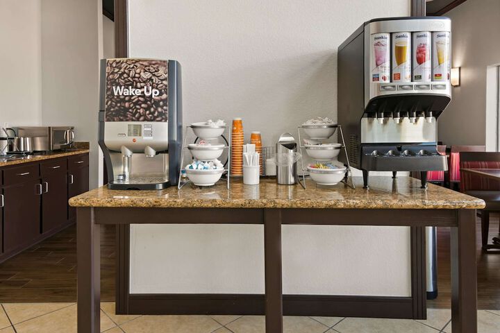 Breakfast/Coffee Service 35 of 38