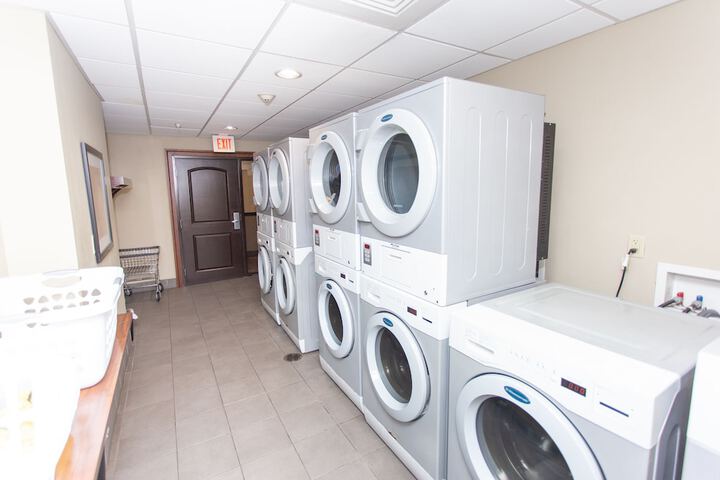 Staybridge Suites Bowling Green by IHG