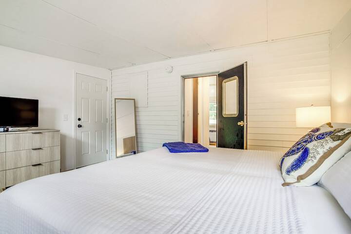 Patio Pool Access! Coastal Ocean Pines Cottage