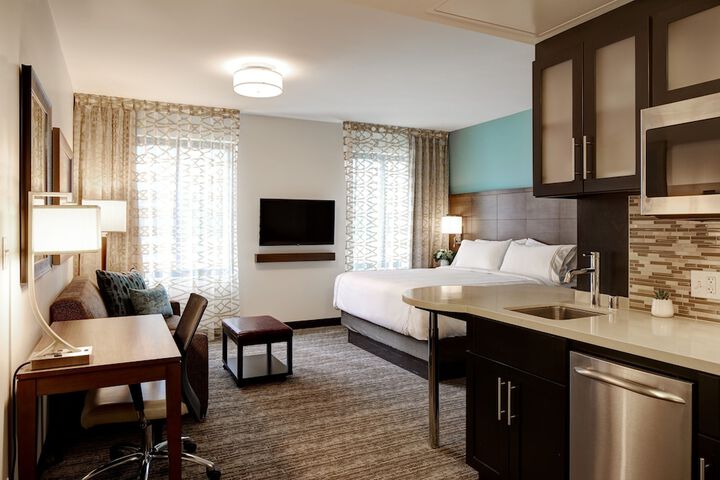 Room 51 of 67
