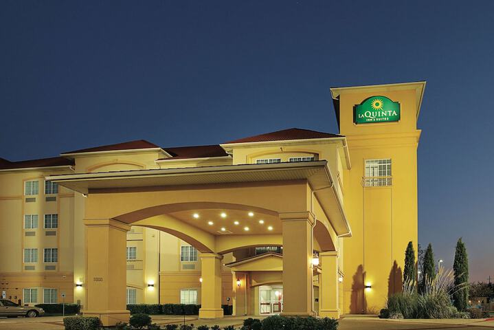 La Quinta Inn & Suites by Wyndham Dallas - Hutchins