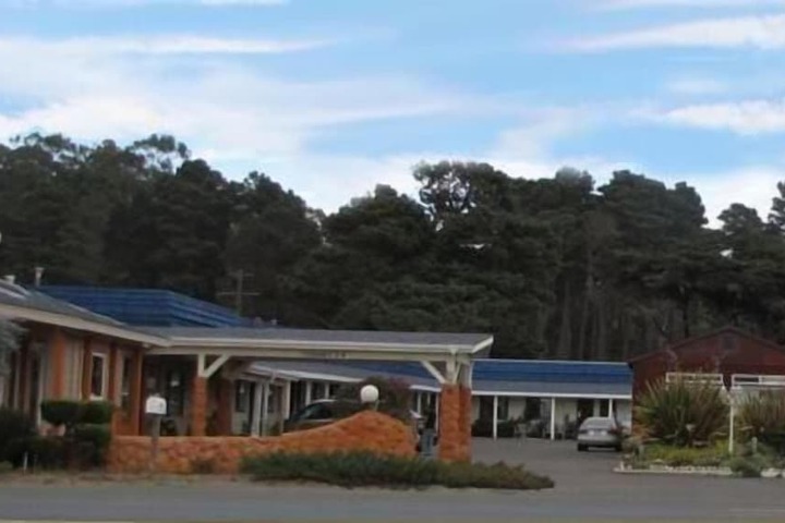 Hotel 3 of 65